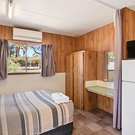 Discovery Parks - Lake Bonney Barmera Room photo