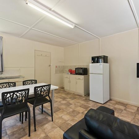 Discovery Parks - Lake Bonney Barmera Room photo